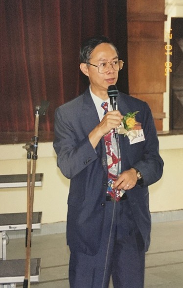 Mr. Stephen C.Y. Hui 第三任校長許俊炎先生